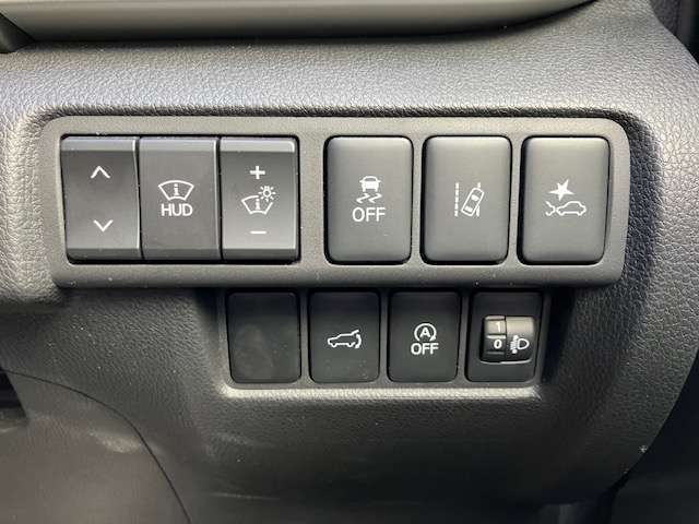 各種操作スイッチです