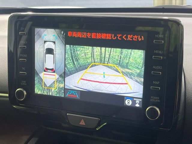 【パノラミックビューモニター】専用のカメラにより、上から見下ろしたような視点で360度クルマの周囲を確認することができます☆死角部分も確認しやすく、狭い場所での切り返しや駐車もスムーズに行えます。
