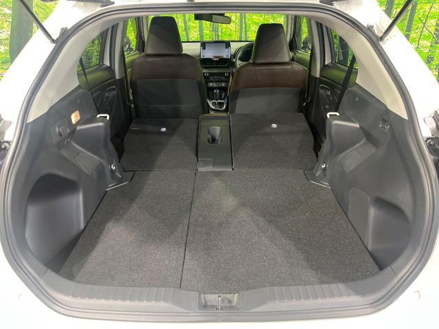 普段のお買い物や通勤、送迎等に十分な荷室スペースを確保しております。セカンドシートを倒すと、大きな荷物の積載も可能です♪