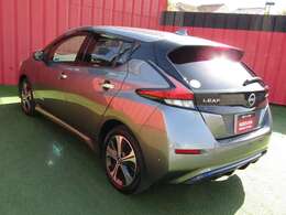 お車の詳しい状態は電話などいただければ、担当営業より写真でお伝え致します