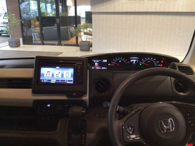 すっきりとした視界は運転手をサポートしてくれます。