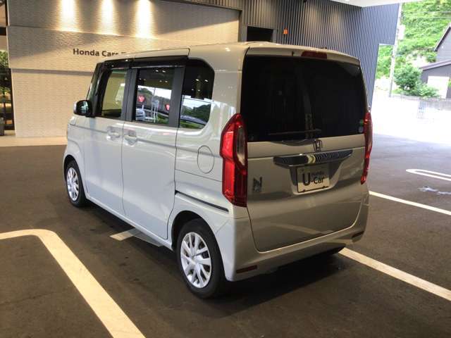 LEDのコンビランプが後続車からも見やすい設計です