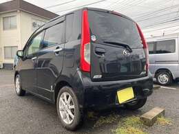 納車時オイル交換：当店では全車納車時にオイル交換を行っております！その他消耗品なども確認・交換して納車を行います。