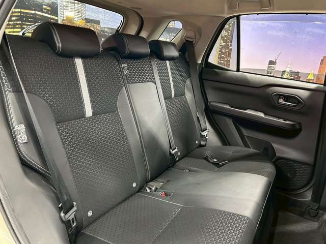 車内もキレイで嫌な臭いもありません☆車内の臭い、汚れが気になる方は内装のスチームクリーナーも施工可能です♪