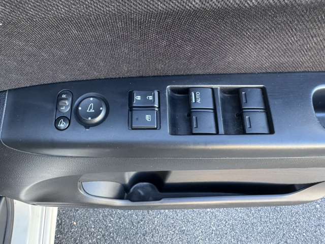 クルマ販売はもちろん、車検・整備、板金・塗装 まで、お客様のトータルカーライフをサポートいたします！まずはお気軽にフリーダイヤル【0078-6002-156211】までお問い合わせください。