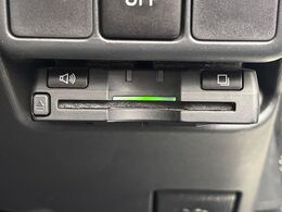 【ETC】高速道路の料金所をストレスなく通過！話題のスポットやサービスエリアに多い「スマートIC」利用時は必須のアイテムです。当店でセットアップを実施、ご納車当日からすぐにご利用いただけます！