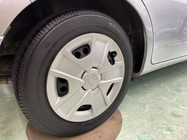 タイヤの溝も十分に残ってます。