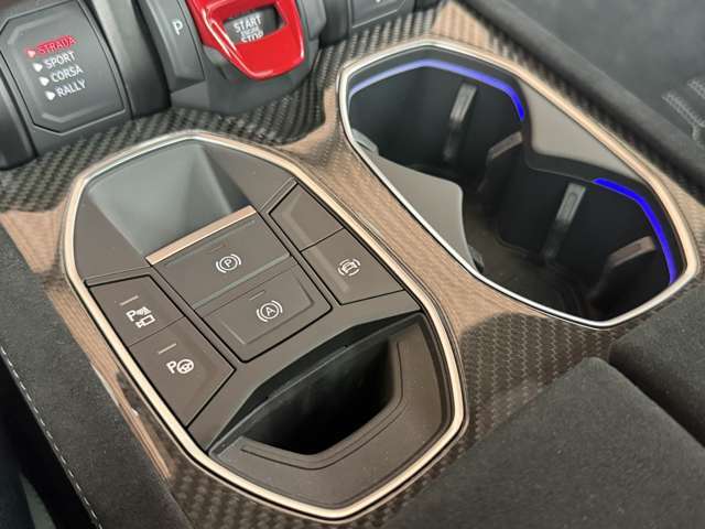 ペルフォルマンテ　ワンオーナー　Grigio　Hati　23AW　アルカンターラ　ダークPKG　マッサージ付フルパワーシート　3DBang＆Olufsen　パノラミックルーフ　アンビエントライト