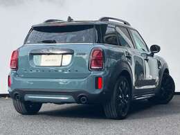 コンフォートアクセス！2.0ETCミラー！Bluetoothハンズフリーフォン！クルーズコントロール！デジタルメーター！電動リアゲート！