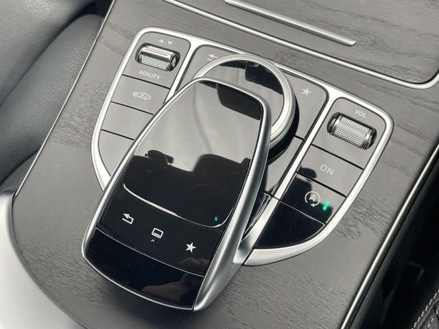 ●AIR　MATICサスペンション：通常走行では上質でしなやかな乗り心地を、コーナリングやブレーキング時にはバネレートを固くする事でロールやピッチングを抑制しタイトな走りを体感できます♪