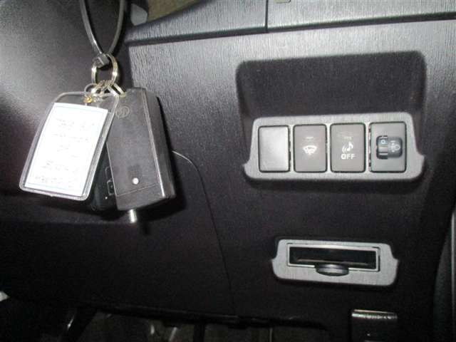 一部安全装備のONOFFや調整もできます