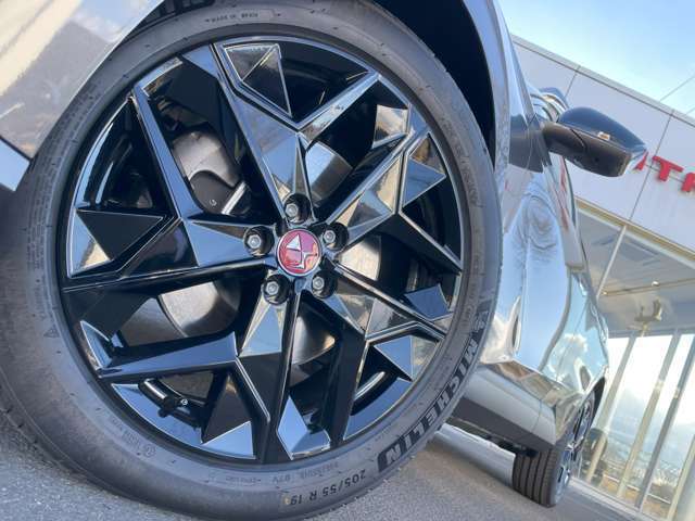 シトロエン・DSの在庫車多数ございます！お気軽にお問い合わせくださいませ！
