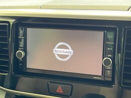 【純正ナビ】人気の純正ナビを装備。オーディオ機能も充実しており、Bluetooth接続すればお持ちのスマホやMP3プレイヤーの音楽を再生可能！毎日の運転がさらに楽しくなります！！