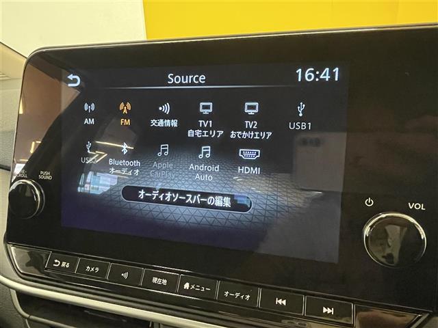 【Bluetooth】ナビゲーションと携帯電話/スマートフォンをBluetooth接続することができます。接続するとハンズフリーで使用することができるので、とても便利です！
