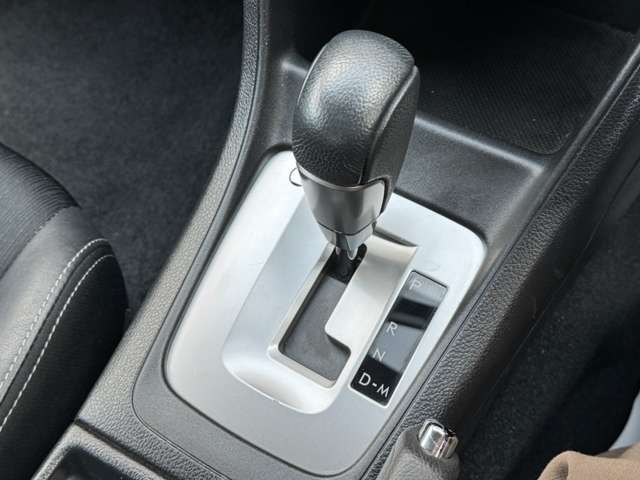 弊社は、全車輛、御成約後に内装の清掃を行います！御納車迄に、時間をかけてお客様に喜んでもらえるよう、内装クリーニングさせて頂いております！