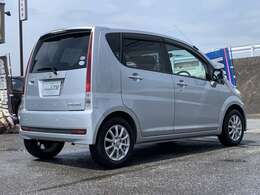 電動格納ミラー不良。アームレスト蓋不良。エアコン効き弱い。外装雹害あり。