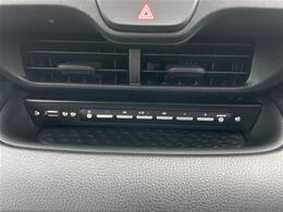 【Bluetooth】スマートフォンをBluetooth接続することができます。車内で音楽の再生が出来るので、とても便利です！