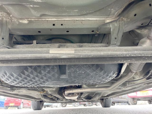 下回りがきれいなうちに、防錆加工の施工がオススメ。降雪地域はもちろん、沿岸部にお住いの方や、趣味でマリン・ウィンタースポーツをされる方にご好評いただいております。