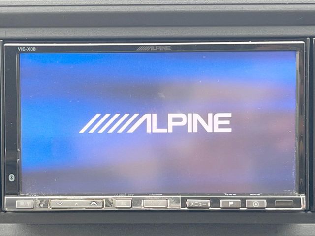 【ナビゲーション】目的地までしっかり案内してくれる使いやすいナビ。Bluetooth接続すればお持ちのスマホやMP3プレイヤーの音楽を再生可能！毎日の運転がさらに楽しくなります！！