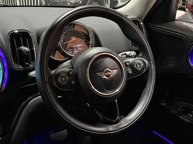 コンセプトは【五感で較べる】。お気軽にスタッフにお尋ね下さい！