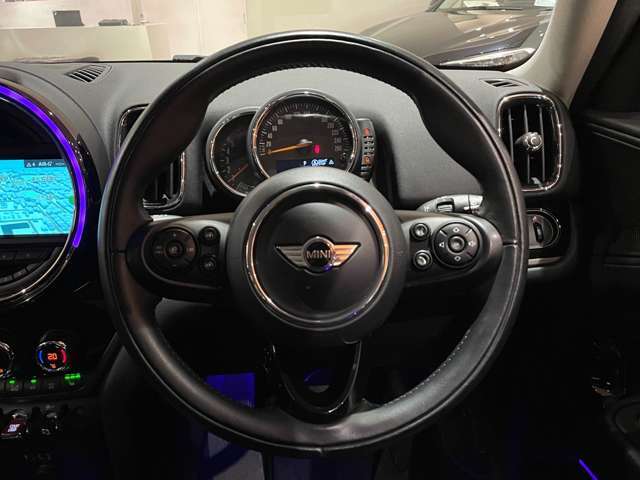 コンセプトは【五感で較べる】。お気軽にスタッフにお尋ね下さい！