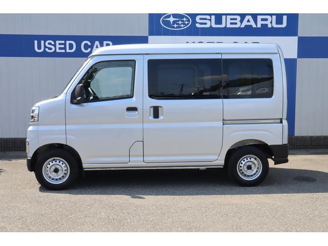 後席ドアは左右パスライドドアを採用。狭い駐車場での乗り降りなど、気を使う場所でも楽々です。