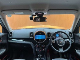 BMW、メルセデス、アウディといったドイツのプレミアムブランド中心とした、各種輸入車ブランドを同時に較べることができます。