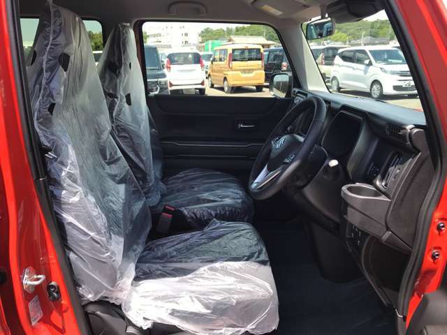 万が一に備えての代車も完備！代車にもナビやETC、バックカメラを装着！！さらに、無料貸し出し！
