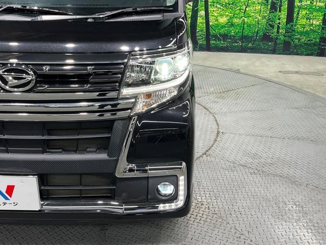 【LEDヘッドライト】悪天候や夜間走行時も良好な視界を確保し安心して運転できる高輝度LEDヘッドライトを装備！点灯速度が早く、消費電力も抑えられています。