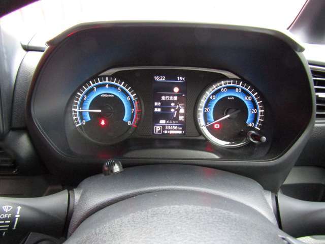 安全装備やお車の設定は車のメーター画面で操作していただきます！