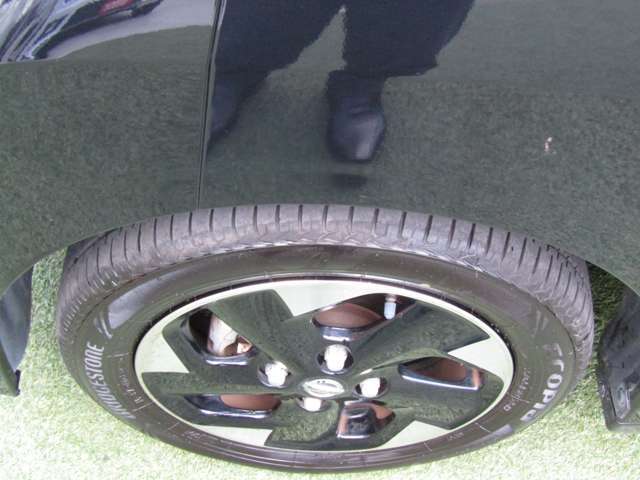 タイヤ山もご覧のとおり。