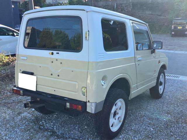 ランドベンチャーは特別な装備とデザインが特徴。専用エンブレムやインテリアの細かなディテールにこだわり、ジムニーらしい力強い魅力をさらに引き立てます。