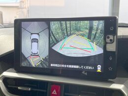 【パノラマモニター】専用のカメラにより、上から見下ろしたような視点で360度クルマの周囲を確認することができます☆死角部分も確認しやすく、狭い場所での切り返しや駐車もスムーズに行えます。
