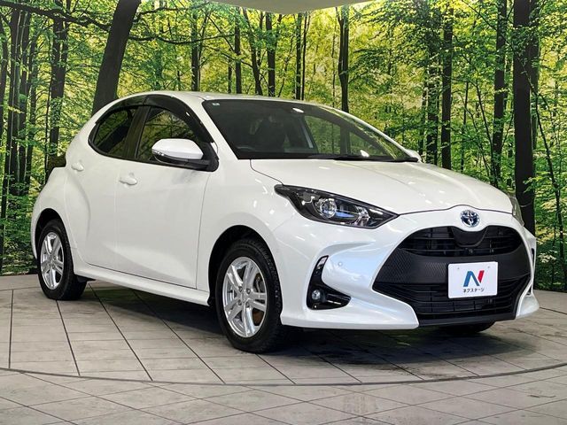 高透明度のガラス皮膜で撥水はもちろん、上質なツヤ・光沢を実現。紫外線や酸性雨から大切な愛車を保護し、色あせ・劣化を防止。「弾スプラッシュコート」、「弾プリミッサコート」からお選びいただけます。