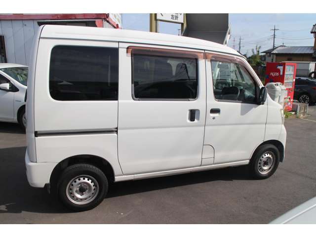掲載車両以外にも在庫がたくさん！カーセンサーで希望の車両が見つからなくてもぜひお問い合わせ下さい。お電話でもかまいません！販売スタッフが全力でご希望のお車をお探しいたします！