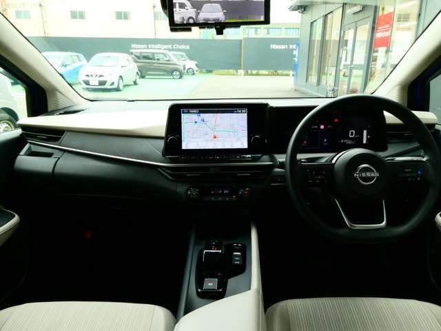 広々とした見晴らし角度を確保☆信号や標識の視認性が向上し、安全運転に貢献☆