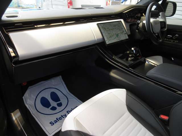 お車のカスタム、オーディオやエアロ等のパーツもご相談下さい♪専門のスタッフがご相談に乗らせていただきます！！ナビやドラレコももちろんご相談をお待ちしております♪