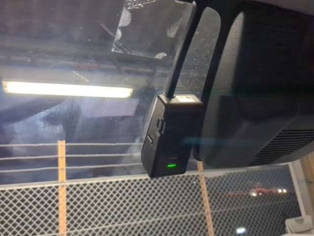 車検整備もお任せ！当店は無駄な部品交換を致しません。使える部品・交換すべき部品をお客様立会いの下わかりやすくご説明させて頂きます！ご納得頂いた上で、交換についてお客様自身で決めて頂き整備を実施します。