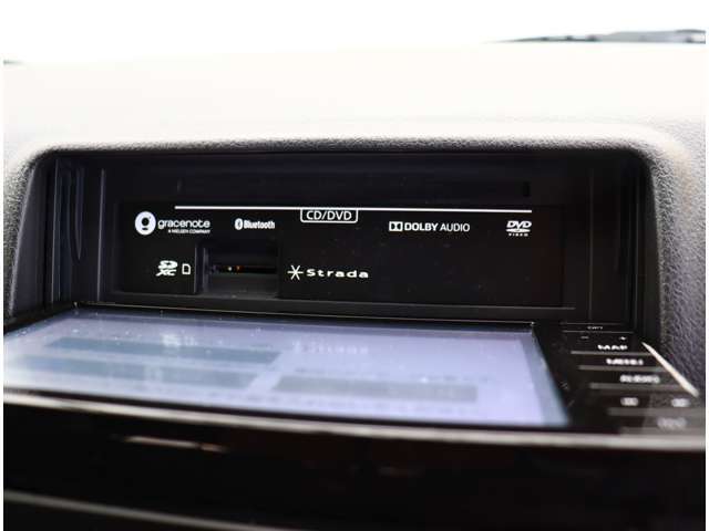 ご来店いただければ軽自動車からスポーツカー、1ボックスやセダンや輸入車などパソコンひとつで800台すべての在庫をご覧いただくことができます！