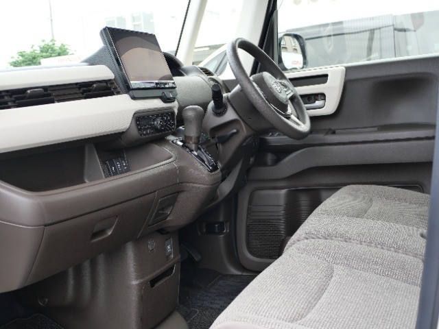 助手席周りの写真です。