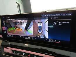リアビューカメラ。ガイドラインとパークディスタンスコントロールで安全に車庫入れ可能。