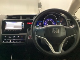 ドライブの必需品。見やすい・使いやすいHonda純正のメモリーナビを搭載。