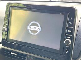 【純正9型ナビ】人気の純正ナビを装備。オーディオ機能も充実しており、Bluetooth接続すればお持ちのスマホやMP3プレイヤーの音楽を再生可能！毎日の運転がさらに楽しくなります！！
