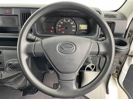 【ハンドル】『ハンドル/ステアリング』の画像になります。写真の内容に関してご不明点、ご質問等がございましたらお気軽にガリバー店舗までお問い合わせください。