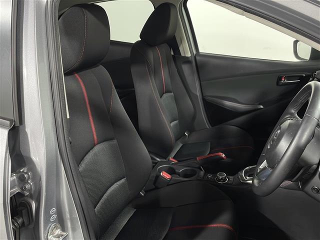 【1列目シート】現車の確認はお電話でも承っております。【セレナ/ヴォクシー/ノア/エスクァイア/ステップワゴン/デリカ/アルファード/ヴェルファイア/RAV4/NBOX/タント】