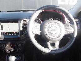 輸入車在庫を全国のLIBERALA店舗にて在庫展示しております。落ち着いた商談スペースにて、お気に入りの1台をごゆっくりお選び下さい。