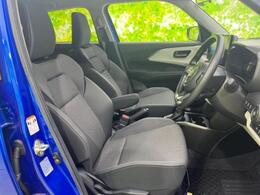 「この車の写真をもっと見たい」「状態が気になる」「この装備はついている？」どんな小さな疑問でもお気軽にお問い合わせください！