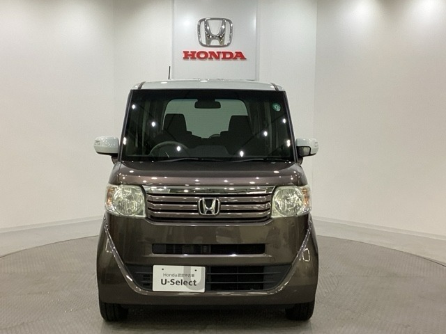 購入後も自社指定整備工場完備でお客様の愛車をしっかりサポート致します！御納車時には安全かつ安心してお乗り頂けるようホンダ専門知識を持つ整備スタッフが点検・整備・装備も説明をしてお渡ししております。