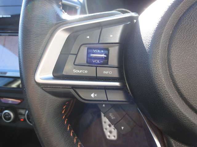 オーディオ連動ステアリングスイッチ