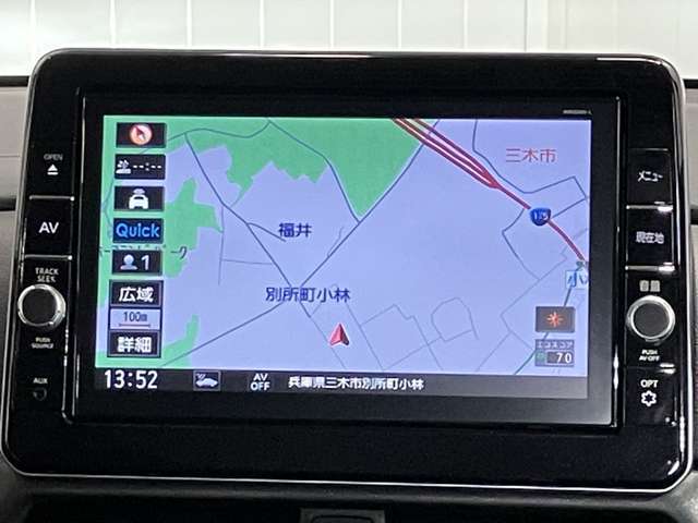 日産純正SDナビ（MM320D-L）です。クリアな画質を楽しんでいただけるフルセグ地デジTVなど、書ききれないほどの機能が満載です。